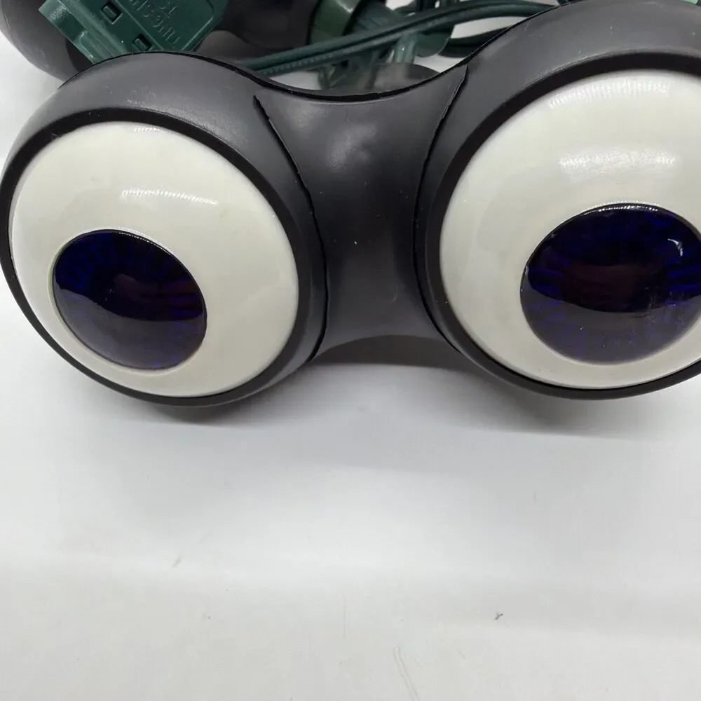 Halloween Peep n' Peepers Set of 3 Spooky Flashing Eyes Indoor & Outdoor